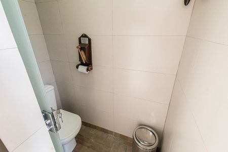 Casa para alugar com 518m², 4 quartos e 4 vagas Casa para alugar com 518m², 4 quartos e 4 vagasbanheiro