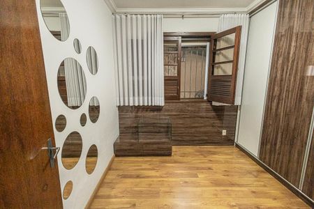 Casa para alugar com 518m², 4 quartos e 4 vagas Casa para alugar com 518m², 4 quartos e 4 vagassuite