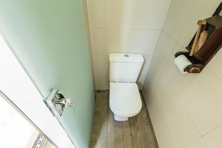 Casa para alugar com 518m², 4 quartos e 4 vagas Casa para alugar com 518m², 4 quartos e 4 vagasbanheiro