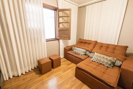 Casa para alugar com 518m², 4 quartos e 4 vagas Casa para alugar com 518m², 4 quartos e 4 vagassala de TV