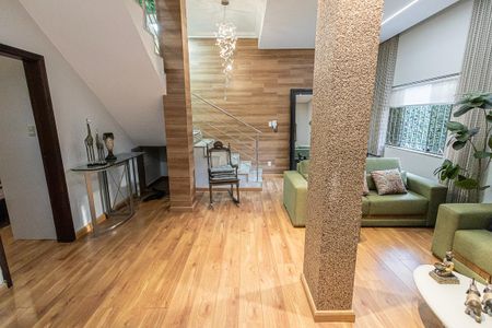 Casa para alugar com 518m², 4 quartos e 4 vagas Casa para alugar com 518m², 4 quartos e 4 vagassala 2