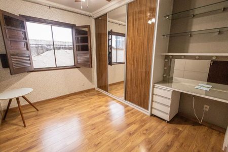 Casa para alugar com 518m², 4 quartos e 4 vagas Casa para alugar com 518m², 4 quartos e 4 vagasquarto 3