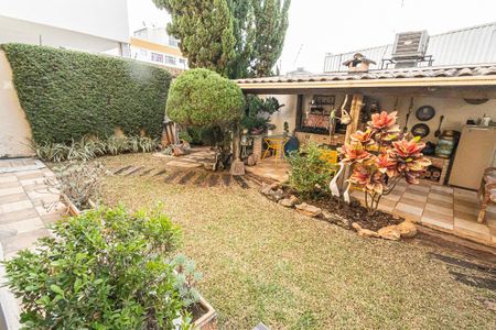Casa para alugar com 518m², 4 quartos e 4 vagas Casa para alugar com 518m², 4 quartos e 4 vagasquiantal / fogão a lenha