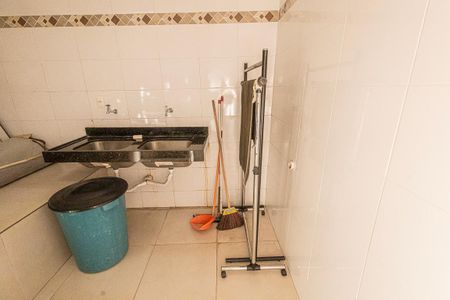 Casa para alugar com 518m², 4 quartos e 4 vagas Casa para alugar com 518m², 4 quartos e 4 vagasarea de serviço