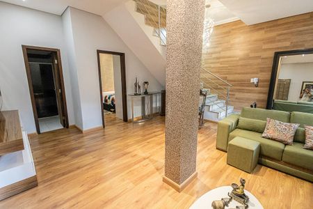 Casa para alugar com 518m², 4 quartos e 4 vagas Casa para alugar com 518m², 4 quartos e 4 vagassala 2