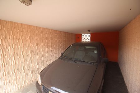 Garagem de casa para alugar com 4 quartos, 180m² em Santa Helena, Belo Horizonte