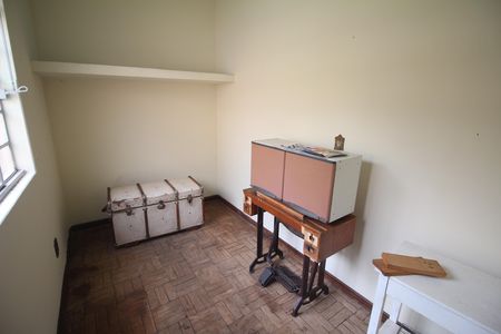 Quarto 4 de casa para alugar com 4 quartos, 180m² em Santa Helena, Belo Horizonte
