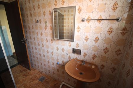 Casa para alugar com 180m², 4 quartos e 2 vagasBanheiro