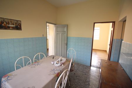 Cozinha de casa para alugar com 4 quartos, 180m² em Santa Helena, Belo Horizonte