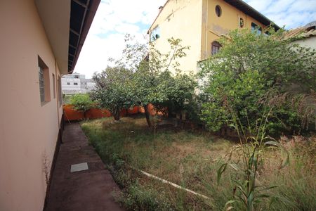 Casa para alugar com 180m², 4 quartos e 2 vagasQuintal