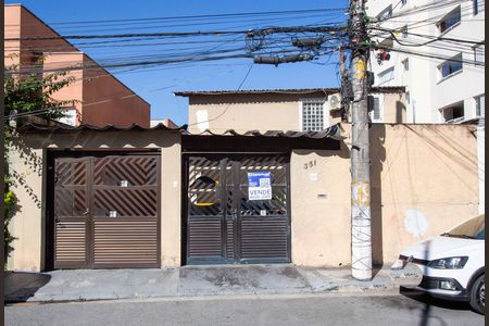 Fachada de casa à venda com 7 quartos, 372m² em Centro, Diadema