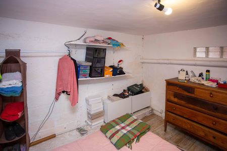 Casa à venda com 372m², 7 quartos e 4 vagasQuarto 2 Casa 2