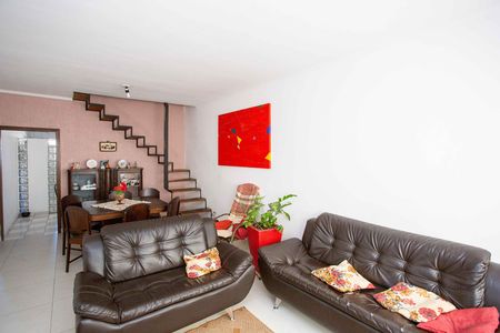 Casa à venda com 7 quartos, 372m² em Centro, Diadema