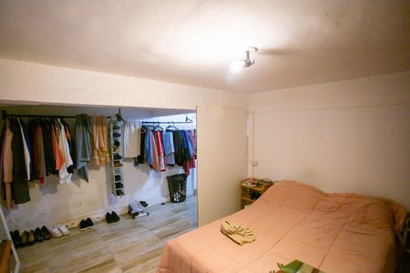 Casa à venda com 372m², 7 quartos e 4 vagasQuarto 2 Casa 2