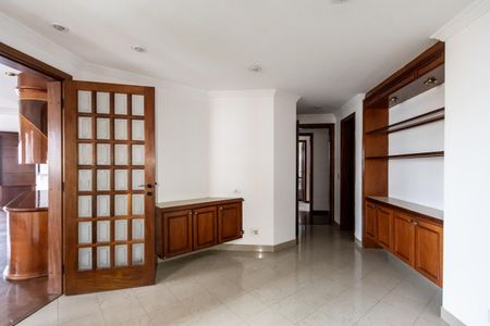 Apartamento para alugar com 310m², 5 quartos e 5 vagas