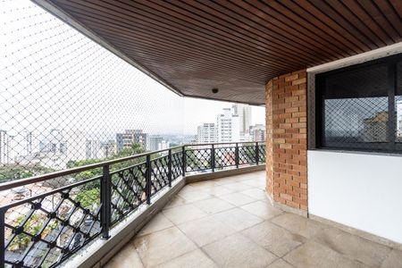 Apartamento para alugar com 310m², 5 quartos e 5 vagas