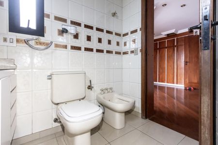 Apartamento para alugar com 310m², 5 quartos e 5 vagas