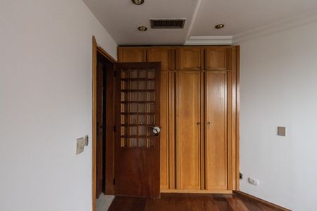 Apartamento para alugar com 310m², 5 quartos e 5 vagas
