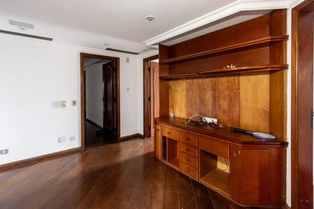 Apartamento para alugar com 310m², 5 quartos e 5 vagas