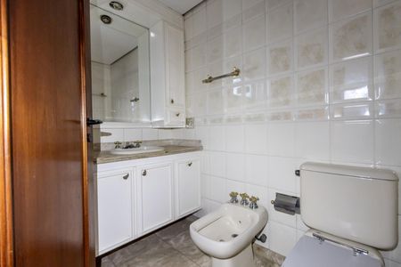 Apartamento para alugar com 310m², 5 quartos e 5 vagas