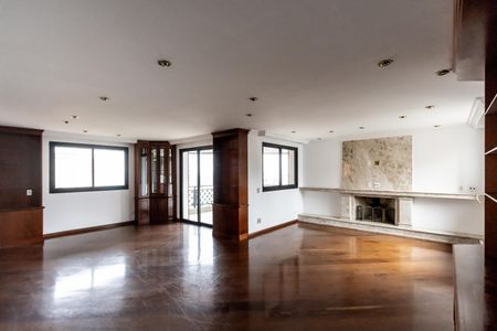 Apartamento para alugar com 5 quartos, 310m² em Vila Ida, São Paulo