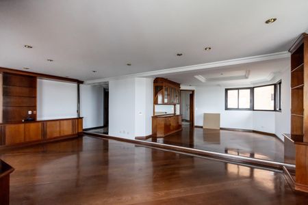 Apartamento para alugar com 310m², 5 quartos e 5 vagas