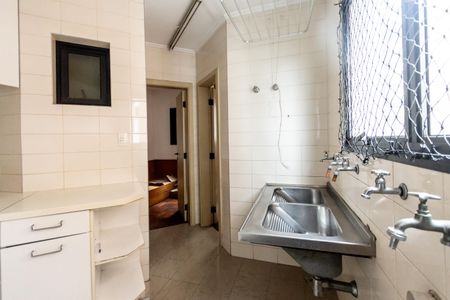 Apartamento para alugar com 310m², 5 quartos e 5 vagas