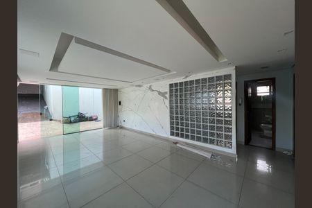 Sala de casa para alugar com 3 quartos, 233m² em Parque Xangri-lá, Contagem