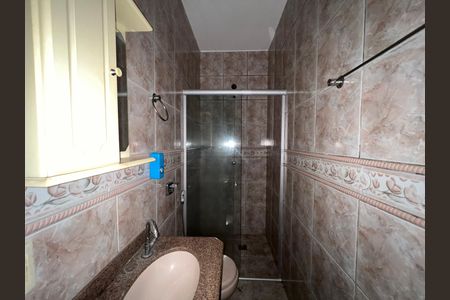Banheiro da Suíte de casa para alugar com 3 quartos, 233m² em Parque Xangri-lá, Contagem