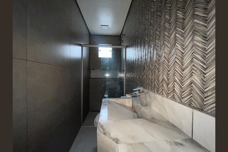 Casa para alugar com 233m², 3 quartos e 3 vagasBanheiro Social