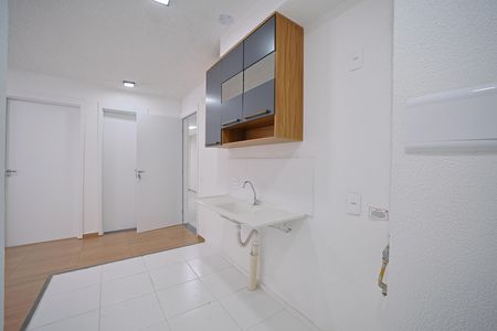 Apartamento para alugar com 33m², 2 quartos e sem vagaCozinha e Área de Serviço