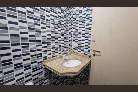 Casa para alugar com 1 quarto, 130m² em Jardim Tres Marias, São Paulo