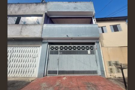 Fachada de casa para alugar com 1 quarto, 130m² em Jardim Tres Marias, São Paulo