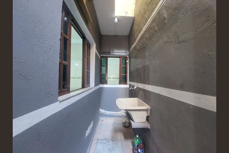 Área de Serviço de casa para alugar com 1 quarto, 130m² em Jardim Tres Marias, São Paulo