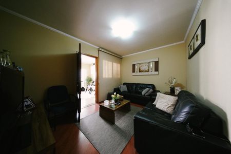 Casa à venda com 300m², 3 quartos e 2 vagas