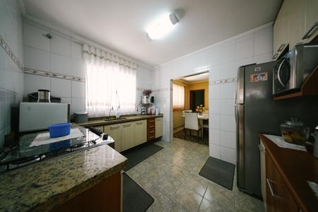 Casa à venda com 300m², 3 quartos e 2 vagas