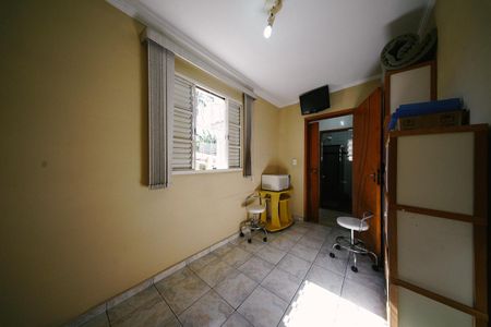 Casa à venda com 300m², 3 quartos e 2 vagas