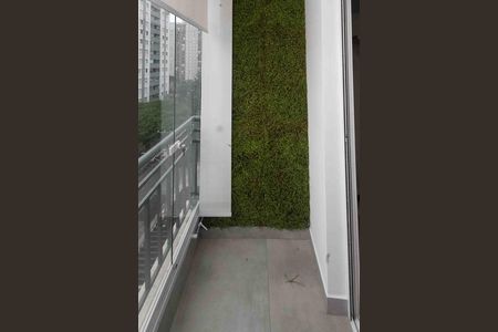 Apartamento à venda com 53m², 2 quartos e 1 vaga Apartamento à venda com 53m², 2 quartos e 1 vagaVaranda