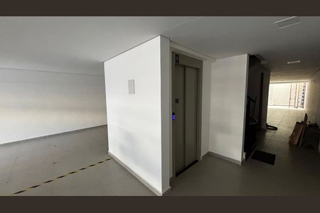 Apartamento à venda com 69m², 2 quartos e 1 vaga Apartamento à venda com 69m², 2 quartos e 1 vagaElevador - Garagem