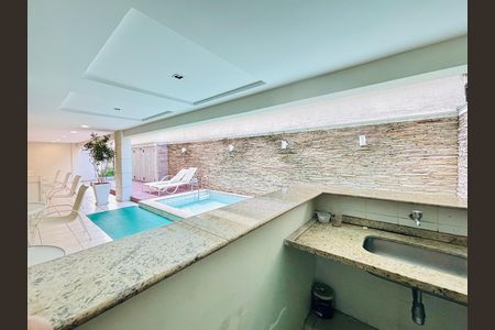 Apartamento para alugar com 92m², 2 quartos e 1 vaga