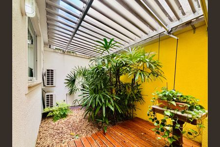 Apartamento para alugar com 92m², 2 quartos e 1 vaga