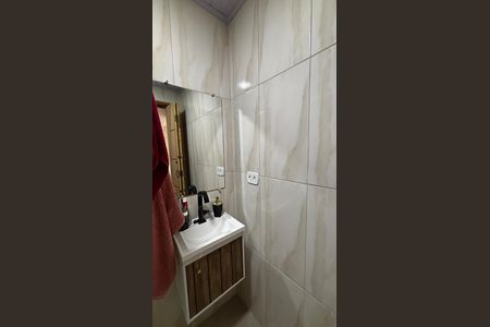 Casa à venda com 120m², 3 quartos e 2 vagasBanheiro