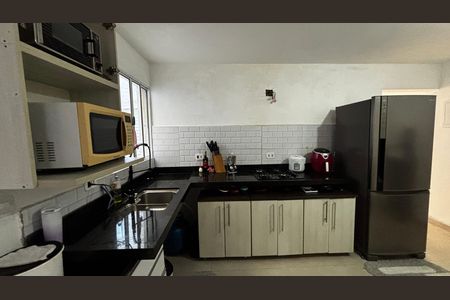 Casa à venda com 120m², 3 quartos e 2 vagasCozinha