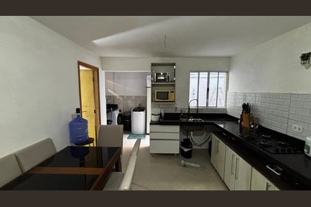 Casa à venda com 120m², 3 quartos e 2 vagasCozinha