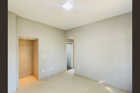 Sala de apartamento para alugar com 2 quartos, 70m² em Humaitá, Rio de Janeiro