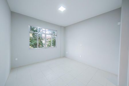 Apartamento para alugar com 68m², 2 quartos e sem vaga