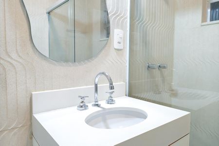 Apartamento para alugar com 68m², 2 quartos e sem vaga Apartamento para alugar com 68m², 2 quartos e sem vagaBanheiro