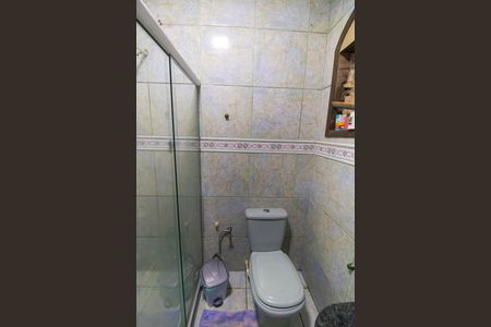 Banheiro de casa para alugar com 2 quartos, 80m² em Tenente Jardim, Niterói