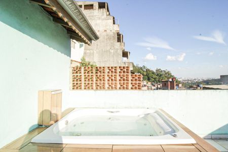 Rooftop de casa para alugar com 3 quartos, 100m² em Vila Jaraguá, São Paulo