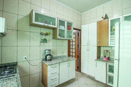 Casa para alugar com 100m², 3 quartos e 2 vagas Casa para alugar com 100m², 3 quartos e 2 vagasCozinha